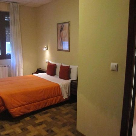 Hostal Real Vigo Bagian luar foto
